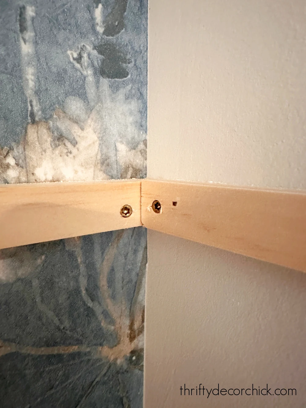 installing built in wood shelf supports